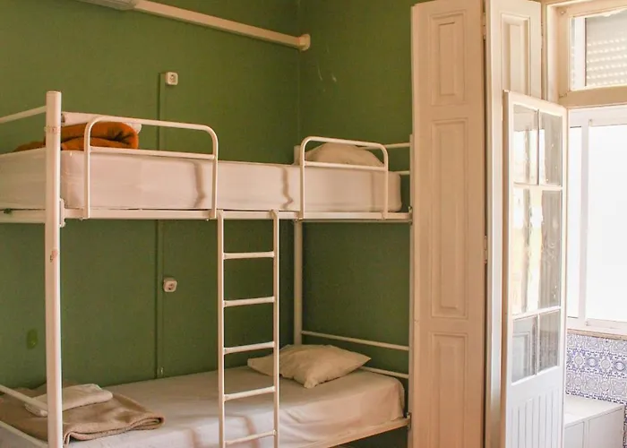Hostel Urban Garden Lisboa